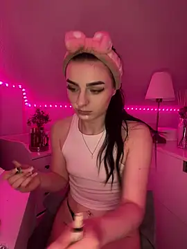 AdelinaAlia online show from February 20, 2026, 1:11 pm