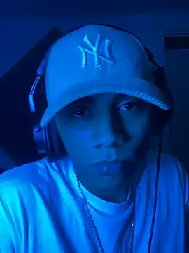 SkinnyHot444 online show from January 19, 2025, 2:57 am