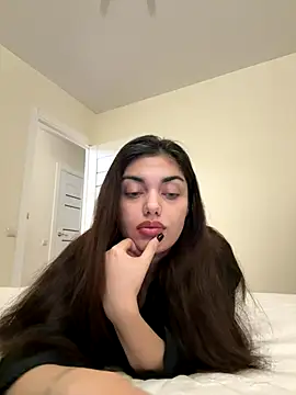 Snapshot of Sweet_Khalifa_ chatting on December 7, 2024, 2:13 pm Sweet Khalifa  online show from December 7, 2024, 2:13 pm