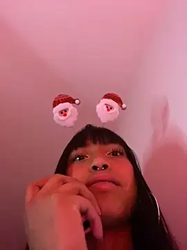 Snapshot of bonnie_18x chatting on December 24, 2024, 8:44 am bonnie 18x online show from December 24, 2024, 8:44 am