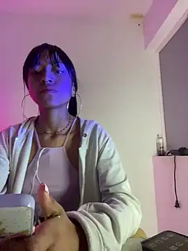 Snapshot of bonnie_18x chatting on March 13, 2025, 3:11 am bonnie 18x online show from March 13, 2025, 3:11 am