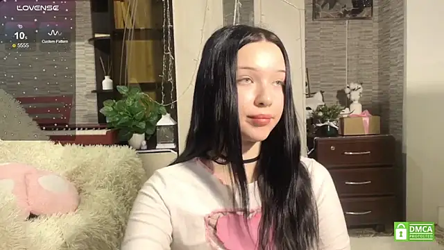 Snapshot of michelle_windrose chatting on February 21, 2025, 11:32 pm michelle windrose online show from February 21, 2025, 11:32 pm