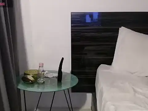 Snapshot of FaustoCock chatting on February 18, 2025, 12:04 am FaustoCock online show from February 18, 2025, 12:04 am