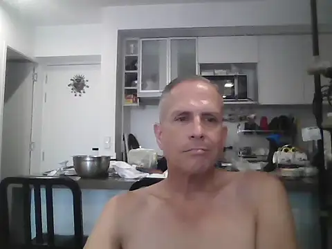 Diegoperrote682661 online show from May 4, 2026, 10:39 pm