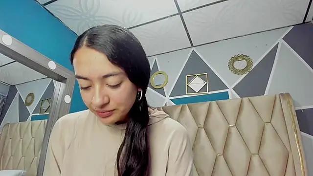 Mia scarlet69 online show from November 13, 2025, 12:15 pm