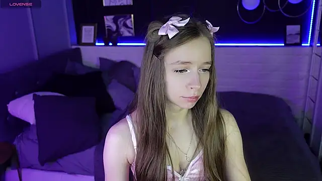 OliviaGentle online show from February 18, 2025, 2:05 am