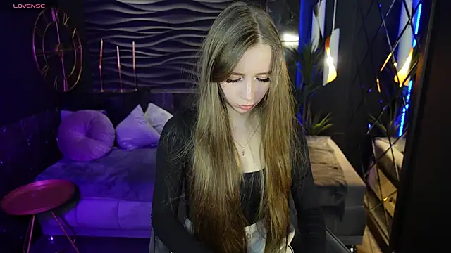 OliviaGentle online show from February 21, 2025, 10:59 pm