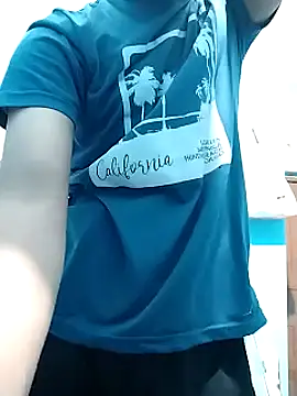 black cobra70 online show from December 16, 2024, 3:32 pm