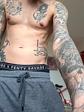 mileflav0r online show from April 3, 2026, 6:33 am