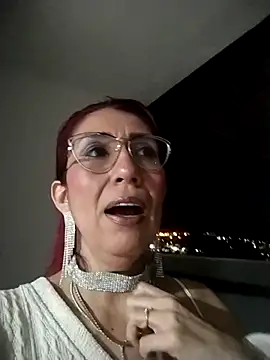 Perla Franco online show from December 4, 2025, 5:50 am