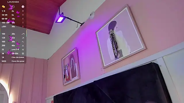 elodie walker online show from October 28, 2025, 4:09 pm