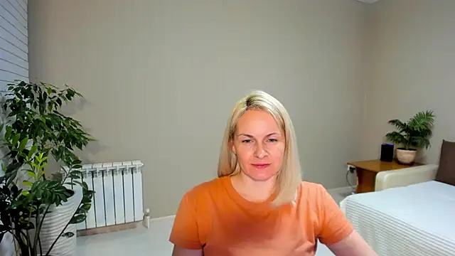 Snapshot of Alicee_Gracee chatting on January 23, 2025, 10:11 pm Alicee Gracee online show from January 23, 2025, 10:11 pm