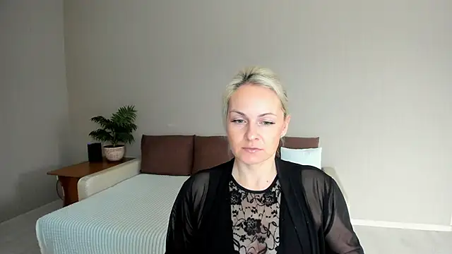 Snapshot of Alicee_Gracee chatting on January 30, 2025, 9:15 am Alicee Gracee online show from January 30, 2025, 9:15 am