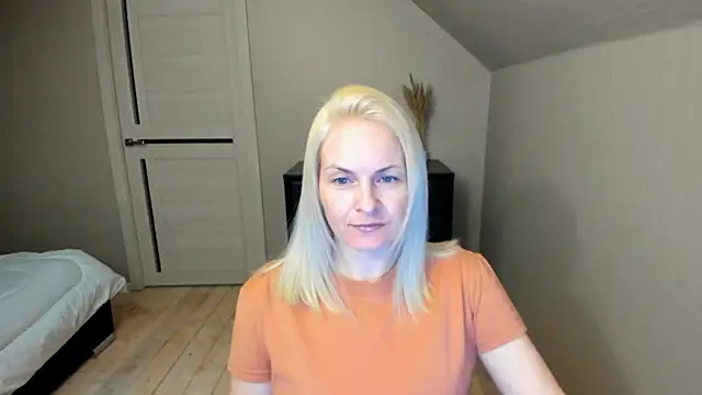 Snapshot of Alicee_Gracee chatting on March 22, 2025, 6:58 pm Alicee Gracee online show from March 22, 2025, 6:58 pm