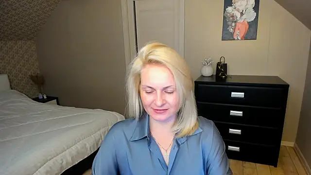 Snapshot of Alicee_Gracee chatting on November 29, 2025, 4:54 pm Alicee Gracee online show from November 29, 2025, 4:54 pm