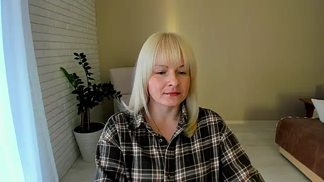 Snapshot of Alicee_Gracee chatting on February 9, 2026, 11:47 am Alicee Gracee online show from February 9, 2026, 11:47 am