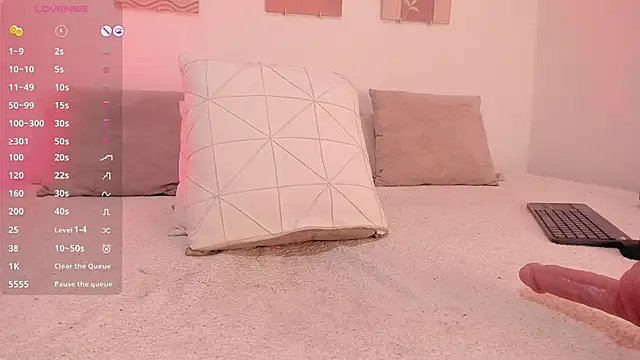 Mia Heartt online show from February 14, 2025, 11:09 pm