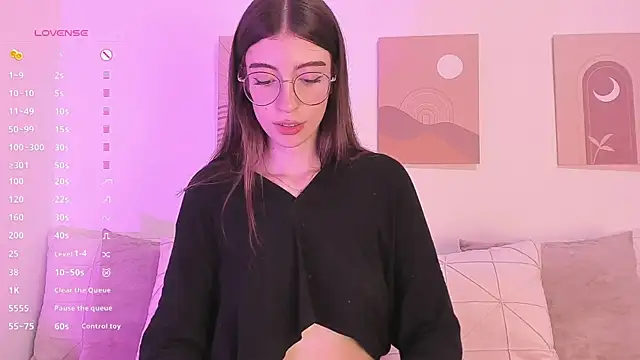 Mia Heartt online show from March 18, 2025, 10:15 pm