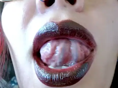 Snapshot of miss_evoleth2 chatting on March 18, 2025, 4:59 pm miss evoleth2 online show from March 18, 2025, 4:59 pm
