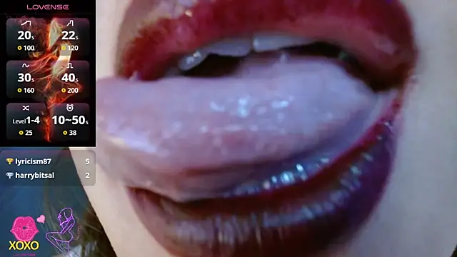 Snapshot of miss_evoleth2 chatting on October 3, 2025, 9:39 am miss evoleth2 online show from October 3, 2025, 9:39 am