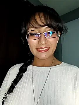 Lucy Chery online show from July 26, 2026, 1:25 am