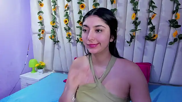 Lucy Anall  online show from February 22, 2025, 9:48 pm