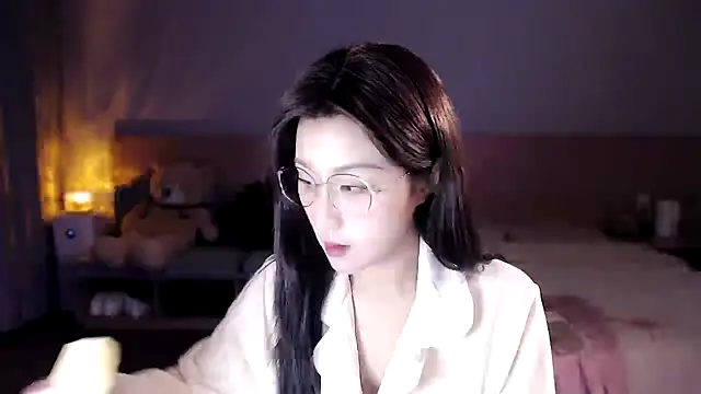 Lucky-baby online show from December 17, 2024, 2:44 pm