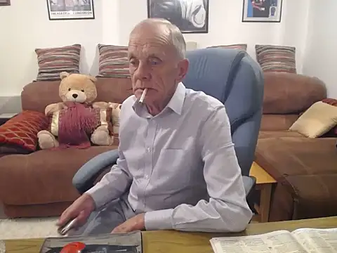 Ferret7777 online show from September 12, 2025, 7:25 pm