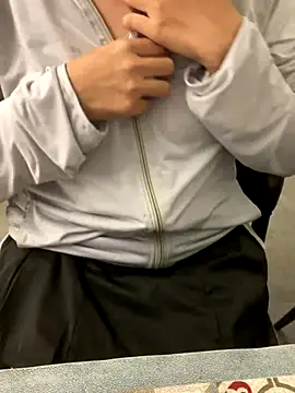 Bella0815 online show from December 4, 2024, 8:01 am