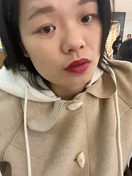 Bella0815 online show from February 19, 2025, 7:39 am