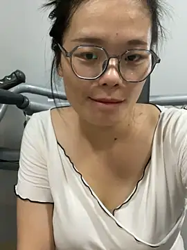 Bella0815 online show from October 7, 2025, 9:28 am