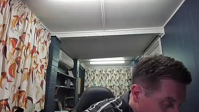 tilobinder online show from December 21, 2024, 4:03 pm