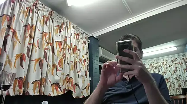 tilobinder online show from January 12, 2025, 12:55 pm