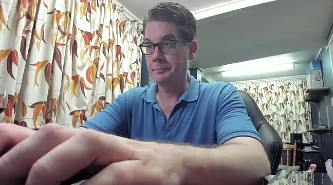 tilobinder online show from February 1, 2025, 1:20 pm