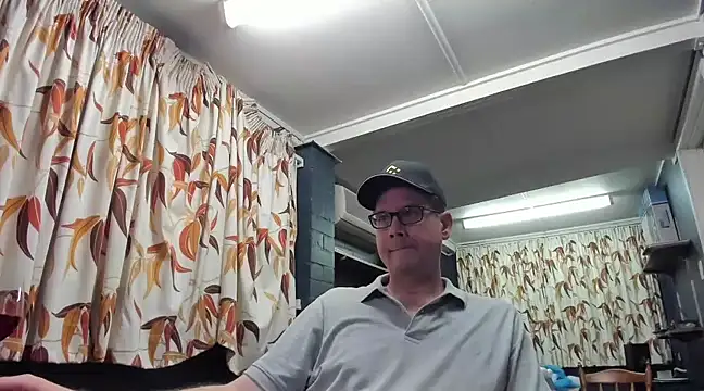 tilobinder online show from March 3, 2025, 12:37 pm