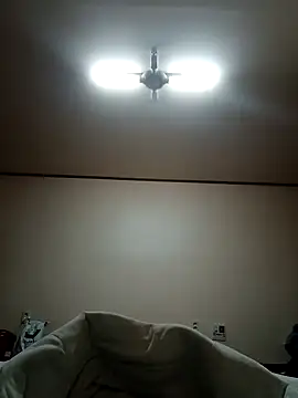 hello098712 online show from February 8, 2025, 9:13 am