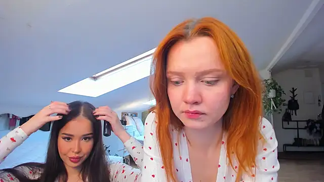 andrea x  online show from November 2, 2025, 7:22 am