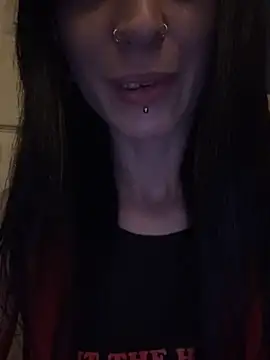 MissMidnightUK online show from May 16, 2026, 12:29 am