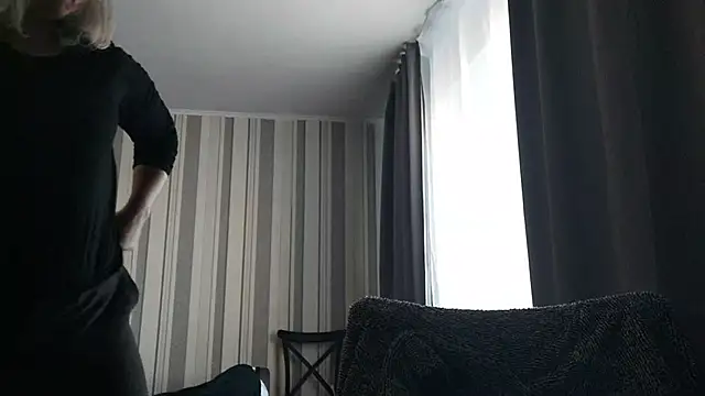 EdithManning online show from January 17, 2026, 12:43 pm