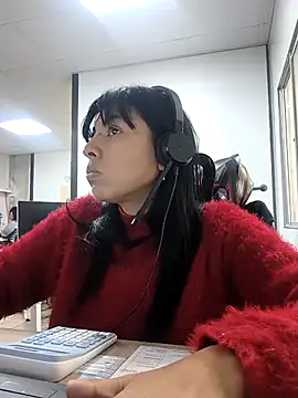 Snapshot of maria_lasexy chatting on April 16, 2026, 3:35 pm maria lasexy online show from April 16, 2026, 3:35 pm