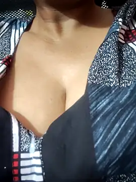 Hot-Anuska online show from October 18, 2025, 2:47 am