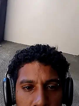 gugao666 online show from February 17, 2025, 3:53 pm