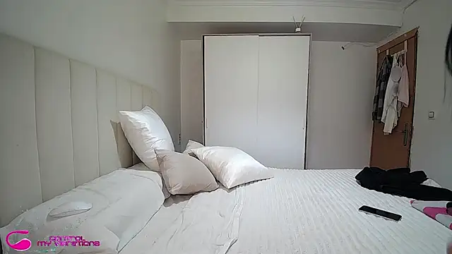 arielfreedomsex online show from December 15, 2025, 3:38 pm