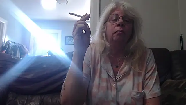 canadiancougar1965 online show from February 5, 2025, 3:09 pm