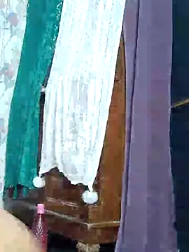 Oleevia online show from March 15, 2025, 9:09 am