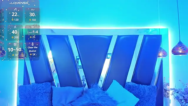 antonelllepiercee online show from September 13, 2025, 11:32 am