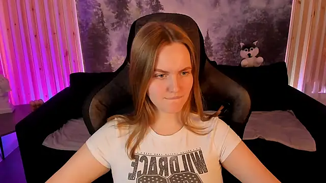 KellyPoter online show from December 17, 2024, 12:00 pm