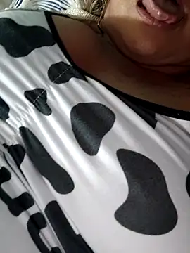 Kasandra Ho online show from February 15, 2025, 6:23 pm