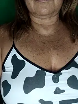 Kasandra Ho online show from October 19, 2025, 1:39 am