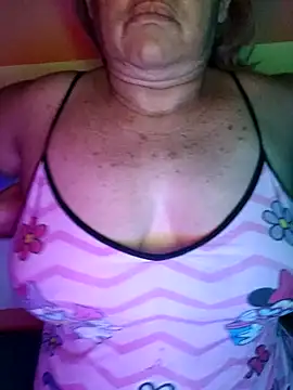 Snapshot of Kasandra_Ho chatting on April 19, 2026, 7:40 am Kasandra Ho online show from April 19, 2026, 7:40 am